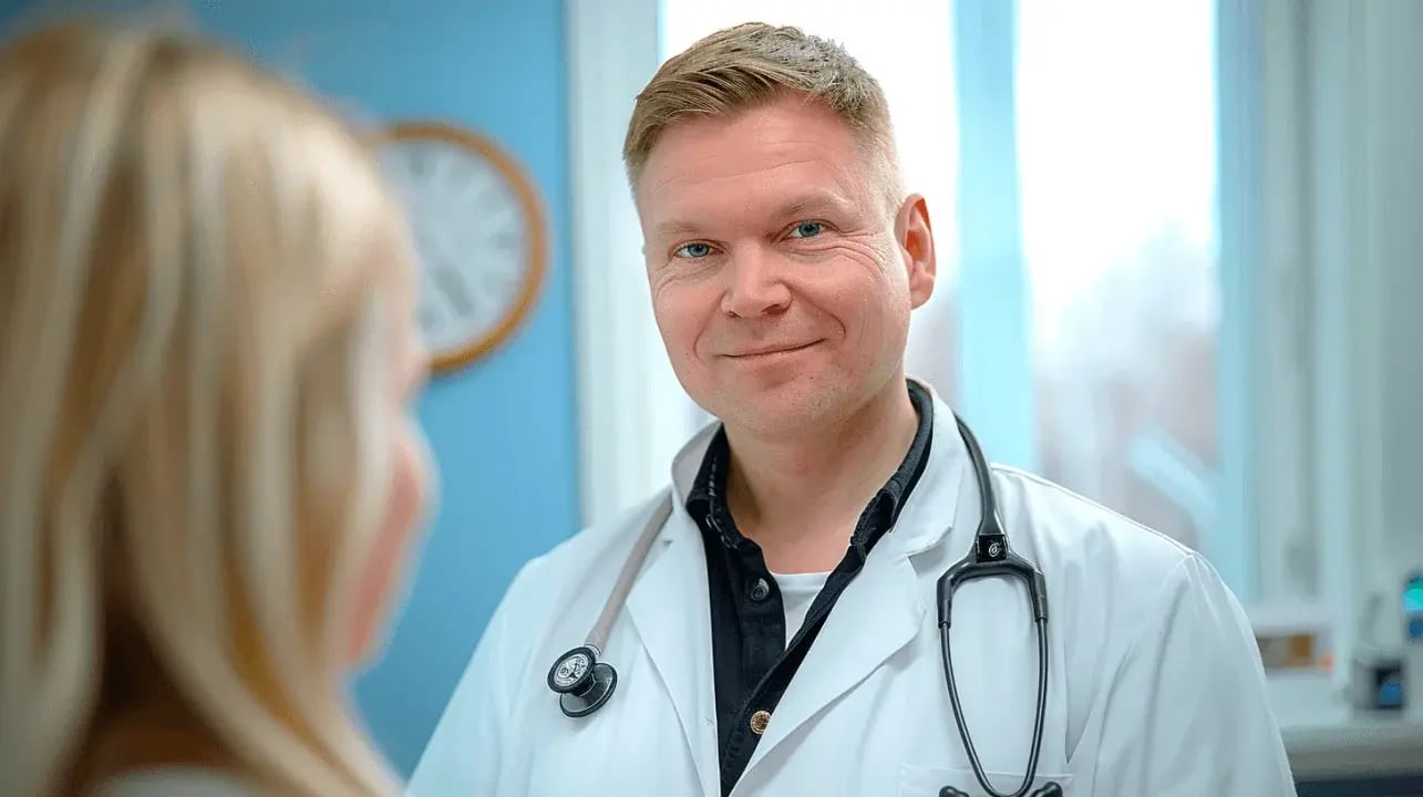 kuuluvisu_17420_A_Finnish_general_practitioner_wearing_a_whit_5c4d9f17-59fa-42f8-b0ee-82d468b4b325_2